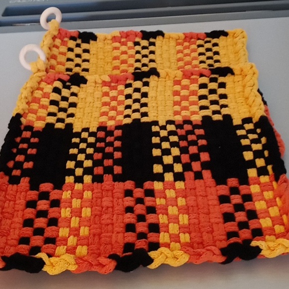 Halloween Handmade Potholder Set 🖤🧡💛 8" x 8" Large Size - Picture 4 of 4